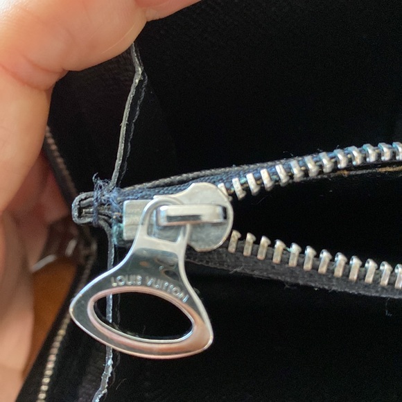 Louis Vuitton Luna Epi Wallet - Picture 8 of 10